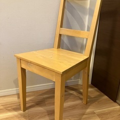 IKEA 椅子 BERTIL ①