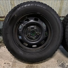 成約済み　フォルクスワーゲン　ヴァナゴン　205/65R15