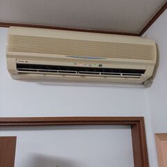 値下げしました。エアコン14畳用（TOSHIBA）