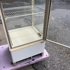 サンヨー冷蔵ショーケース