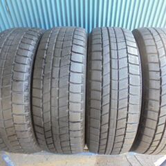 AUTOBACS　NorthTreck N5　205/60R16　4本　ほぼ10分溝2本と9.5分溝2本　2022年製　極上新品同様品！