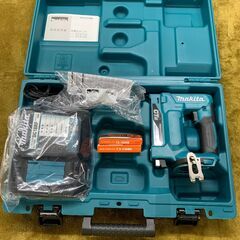 愛品館江戸川店】マキタ(Makita) 充電式タッカ ST312DZK （本体・充電 