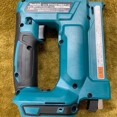 愛品館江戸川店】マキタ(Makita) 充電式タッカ ST312DZK （本体・充電 