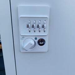 生興 3人用 スチールロッカー ホワイト ダイヤル錠 未使用品 鍵なし 生興 3人用 スチールロッカー ホワイト ダイヤル錠 未使用品 鍵なし