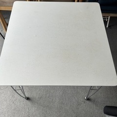 テーブル　木目　ホワイト
