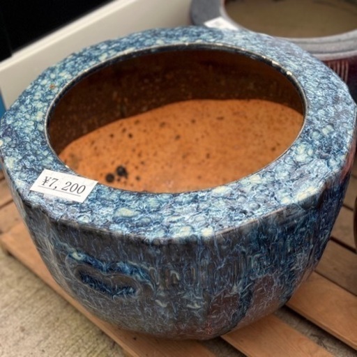 青色の火鉢