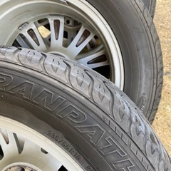 アルミ付きタイヤ、バンガードなど　235/55R18