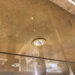 愛品館八千代店】イタリア キャメルグループ 4枚扉ガラスキャビネット