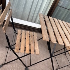 【お譲り決まりました】IKEA 折り畳みテーブルと椅子2脚