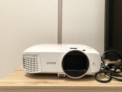 【交渉中】100インチ　プロジェクター　EPSON EH-TW5650【引き取り限定】