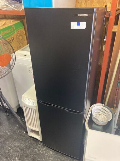 ☆中古￥9800！【会員価格￥9800】IRIS OHYAMA　162㍑2ドア冷蔵庫　家電　2020年製　IRSE-16A-B型　幅48㎝ｘ奥行54㎝ｘ高さ150㎝　【BG074】