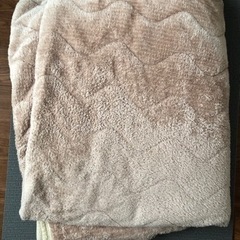 敷き毛布　敷きパッド　ニトリ　セミダブルサイズ