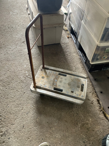 手押し台車