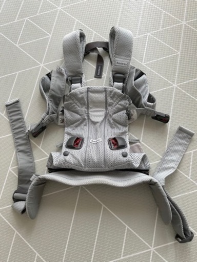ベビービョルン抱っこ紐 ONE KAI AIR シルバー
