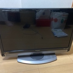 液晶テレビ　LED AQUOS 32型 (DVD再生できます)