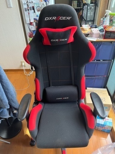 ゲーミングチェア　DXRACER