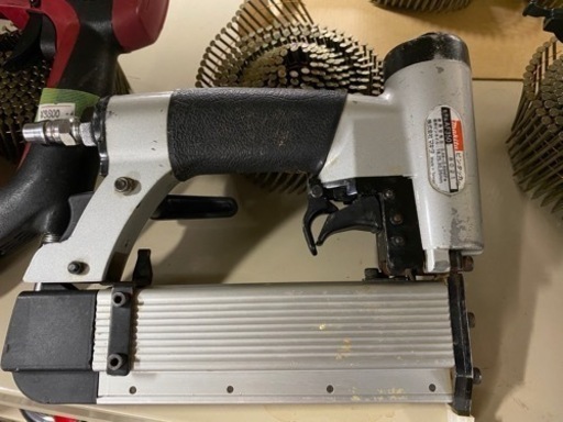 入荷！ マキタ ピンタッカーAF350【地域最大電動工具高価買取  