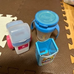 赤ちゃん　飲水用品