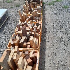 木 端材 板切れ 棒切れ 木片 在庫2箱　/MJ-0503 1F