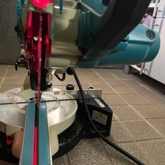 マキタ スライドマルノコ  レーザー . LEDライト付 17年製 