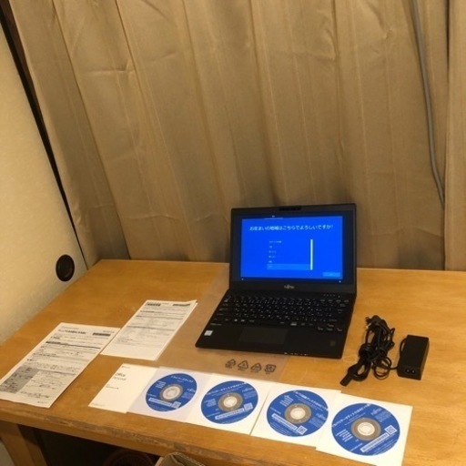 FUJITSU LIFEBOOK U939/BX FMVU2404JP 2019年製