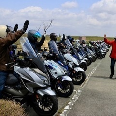 バイクに乗ってる人居ませんか？