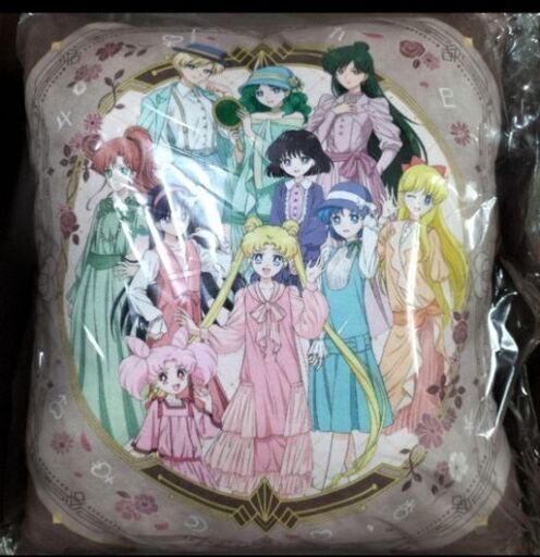 一番くじ　セーラームーン　クッション