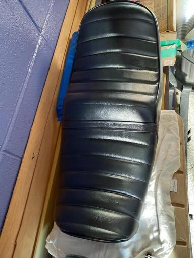 SUZUKI GS400シート gs400 gs425 大川 3段シート スズキ レザー