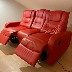 電動ソファ　赤