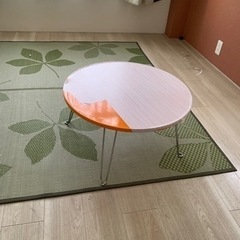 決定]小さな折り畳みテーブル