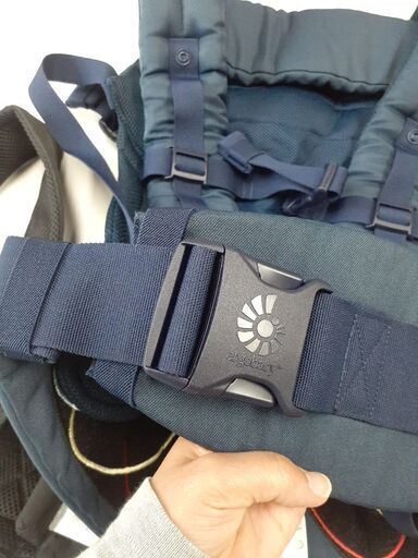 No.0206】エルゴ アダプト抱っこ紐：パッケージ破れ