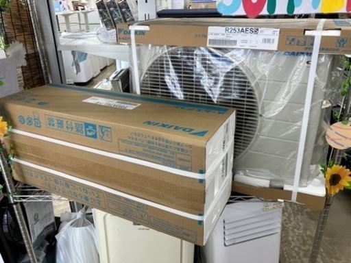 DAIKINすっきりコンパクトサイズルームエアコン8235