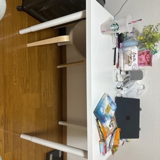 昇降可能なテーブル 90%新しい