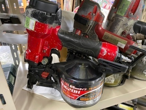 【電動工具/大工道具】マキタ  65㎜ エア釘打 AN620H（高圧）【地域最大電動工具高価買取アールワン田川】