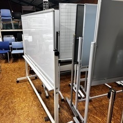 少し低い ホワイトボード足付き