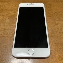 iphone8 バッテリー100%