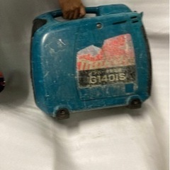 マキタ　発電機