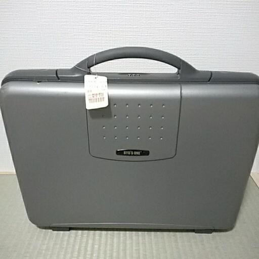 値下げいたしました！【新品】RYU'S ONEアタッシュケース