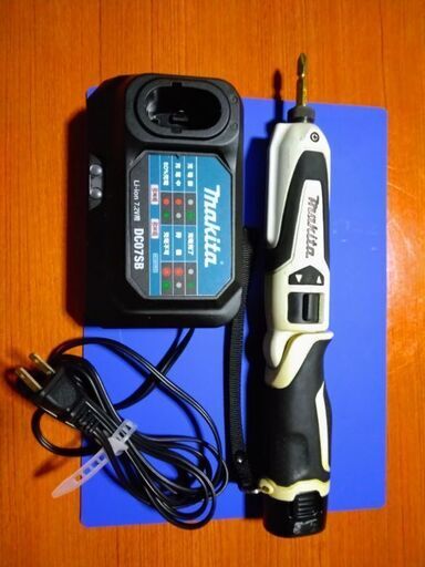 マキタ充電式ペンインパクトドライバ（お譲り先が決まりました。ありがとうございました！)