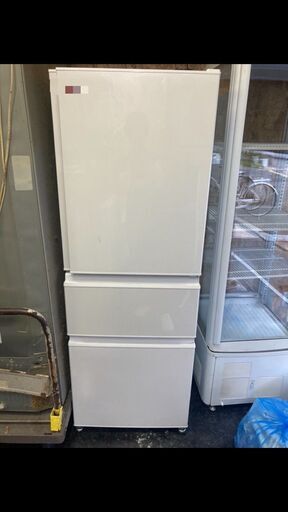 ☆中古￥43,800！【会員価格￥38,800】MITSUBISHI　330㍑3ドア冷蔵庫　家電　2021年製　MR-C33F-W型　幅60㎝ｘ奥行66㎝ｘ高さ170㎝　【BG096】