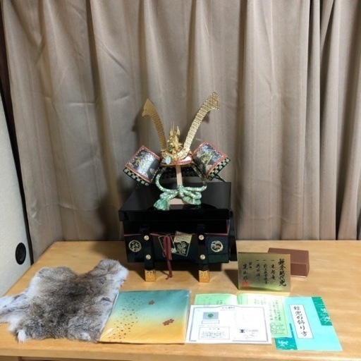 寛山作 宝石付木彫竜  18号 兜