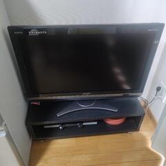 テレビとテレビ台 2010製 SHARP LC-32DX2 