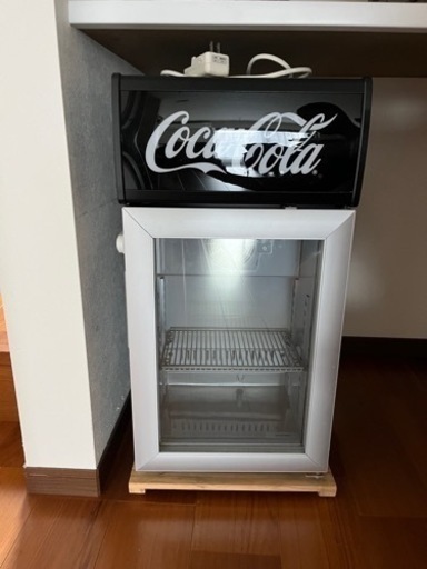 コカコーラの冷蔵庫です。