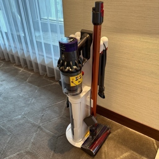 Dyson ダイソン　v10 fluffy 10000円