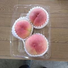 桃【上級ハネ出し】３個600円から【ケースいっぱい】