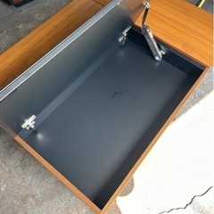 札幌引取り歓迎 美品 BoConcept ボーコンセプト CHIVA 収納付きコーヒーテーブル ウォールナット