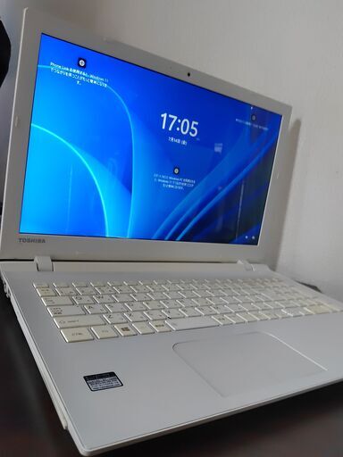 白東芝　高速SSD240G搭載　メモリ4G CD/DVD/読み書き　薄型スリムモデル　大画面15.6インチ　USB3.0 Wifi対応
