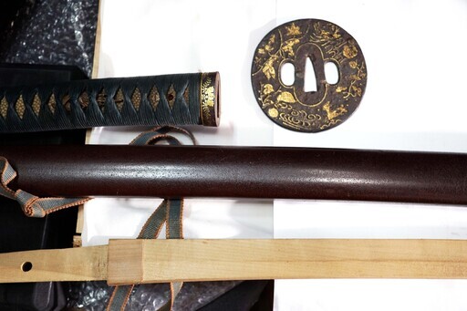 日本刀 拵え 鍔 柄 鞘 刀装具 外装 時代物 水模様 4