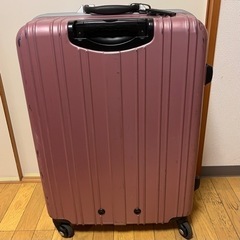 【配達可】大容量スーツケース　鍵付き　キャスター付き