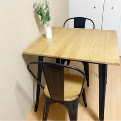 【ネット決済】【8/24まだ可能な方】椅子とテーブルの3セット
